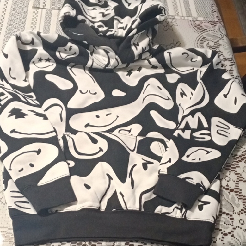 NEW H&M Monochrome Graphic Hoodie